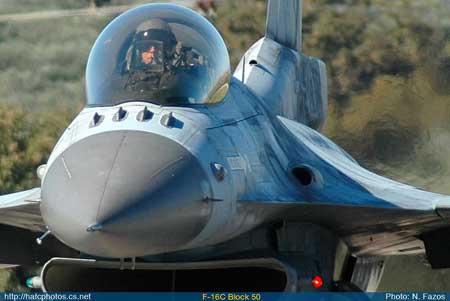 СМИ узнали об условиях продажи истребителей Су-35 Китаю